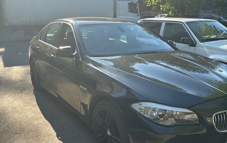 BMW 5 серия, 2011 год, 1 280 000 рублей, 2 фотография
