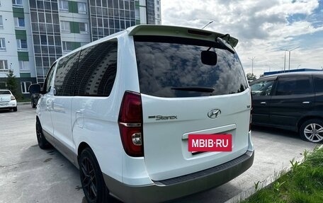 Hyundai Grand Starex Grand Starex I рестайлинг 2, 2019 год, 3 680 000 рублей, 7 фотография