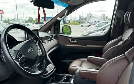 Hyundai Grand Starex Grand Starex I рестайлинг 2, 2019 год, 3 680 000 рублей, 18 фотография