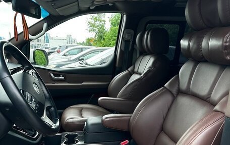 Hyundai Grand Starex Grand Starex I рестайлинг 2, 2019 год, 3 680 000 рублей, 20 фотография