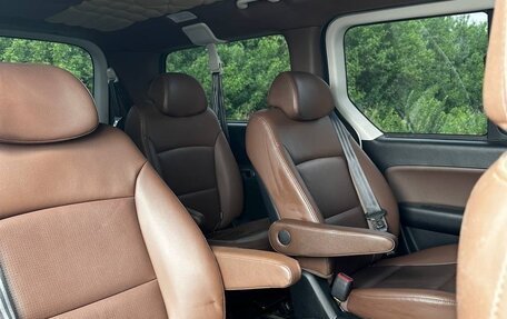 Hyundai Grand Starex Grand Starex I рестайлинг 2, 2019 год, 3 680 000 рублей, 29 фотография
