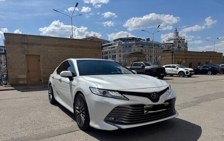 Toyota Camry, 2018 год, 3 950 000 рублей, 4 фотография