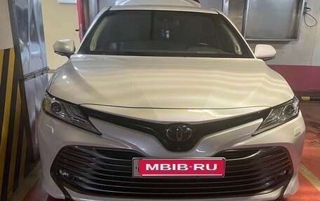 Toyota Camry, 2018 год, 3 950 000 рублей, 40 фотография