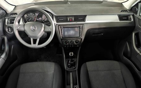 Skoda Rapid I, 2017 год, 830 000 рублей, 9 фотография