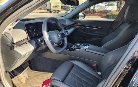 BMW 5 серия, 2025 год, 7 140 000 рублей, 4 фотография