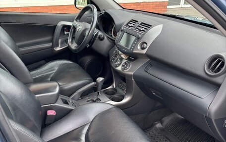 Toyota RAV4, 2011 год, 1 390 000 рублей, 8 фотография