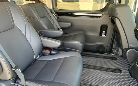 Toyota HiAce H300, 2021 год, 7 500 000 рублей, 3 фотография