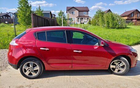 Renault Megane III, 2011 год, 800 000 рублей, 4 фотография