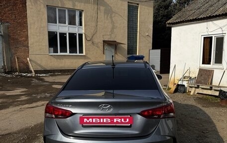 Hyundai Solaris II рестайлинг, 2020 год, 1 300 000 рублей, 4 фотография