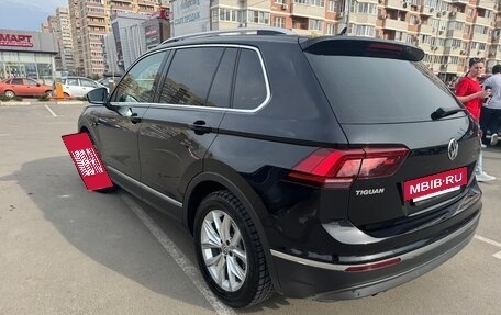 Volkswagen Tiguan II, 2018 год, 3 600 000 рублей, 4 фотография