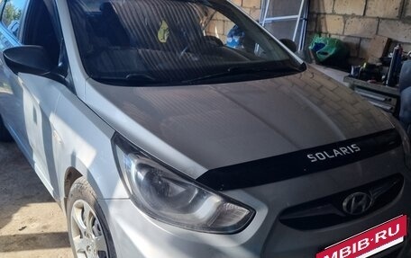 Hyundai Solaris II рестайлинг, 2012 год, 750 000 рублей, 2 фотография