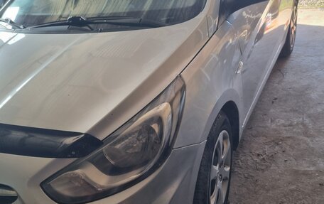 Hyundai Solaris II рестайлинг, 2012 год, 750 000 рублей, 7 фотография