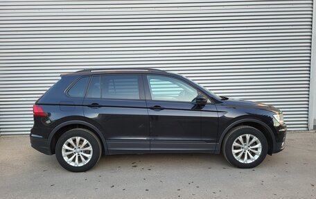 Volkswagen Tiguan II, 2017 год, 1 789 000 рублей, 6 фотография