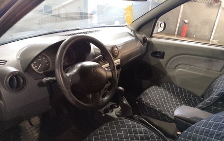 Renault Logan I, 2005 год, 275 000 рублей, 7 фотография