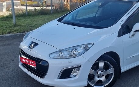 Peugeot 308 II, 2011 год, 700 000 рублей, 2 фотография