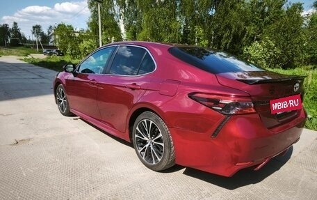 Toyota Camry, 2017 год, 2 430 000 рублей, 9 фотография