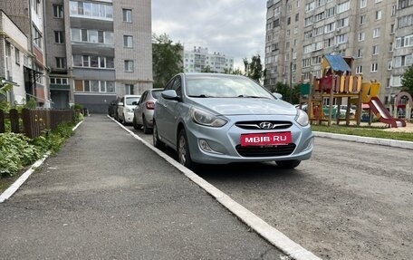 Hyundai Solaris II рестайлинг, 2012 год, 700 000 рублей, 3 фотография