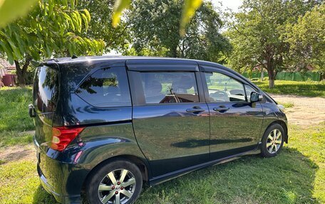 Honda Freed I, 2010 год, 1 280 000 рублей, 2 фотография