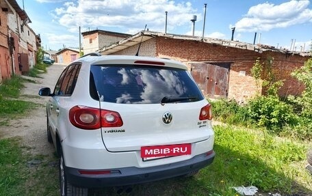 Volkswagen Tiguan I, 2010 год, 850 000 рублей, 2 фотография