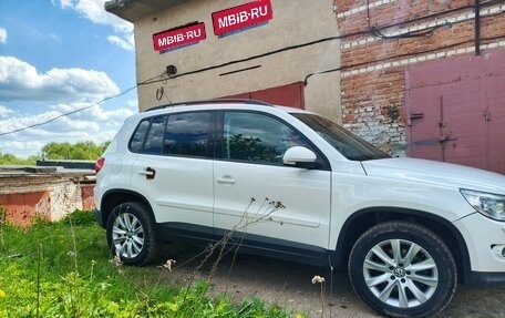 Volkswagen Tiguan I, 2010 год, 850 000 рублей, 3 фотография