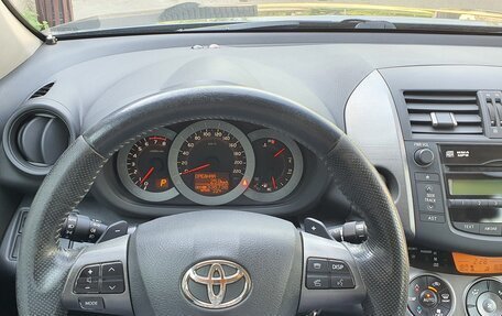 Toyota RAV4, 2011 год, 1 647 000 рублей, 13 фотография