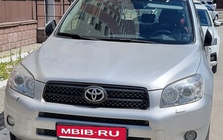 Toyota RAV4, 2007 год, 1 650 000 рублей, 2 фотография