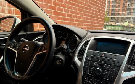 Opel Astra J, 2014 год, 1 000 000 рублей, 10 фотография
