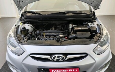 Hyundai Solaris II рестайлинг, 2012 год, 700 000 рублей, 9 фотография