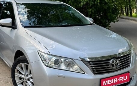 Toyota Camry, 2012 год, 2 200 000 рублей, 3 фотография