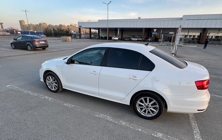 Volkswagen Jetta VI, 2015 год, 1 400 000 рублей, 4 фотография