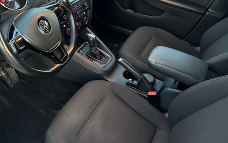 Volkswagen Jetta VI, 2015 год, 1 400 000 рублей, 5 фотография