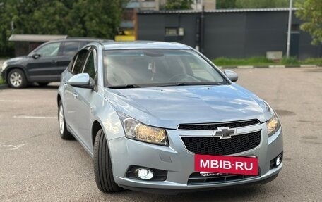 Chevrolet Cruze II, 2011 год, 680 000 рублей, 2 фотография
