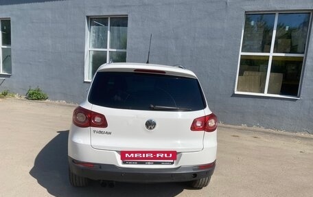 Volkswagen Tiguan I, 2008 год, 1 000 000 рублей, 3 фотография