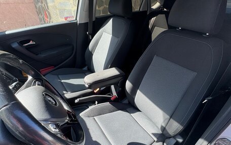 Volkswagen Polo VI (EU Market), 2017 год, 1 500 000 рублей, 17 фотография