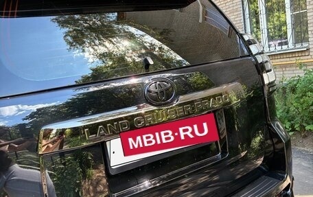 Toyota Land Cruiser Prado 150 рестайлинг 2, 2021 год, 8 000 000 рублей, 4 фотография