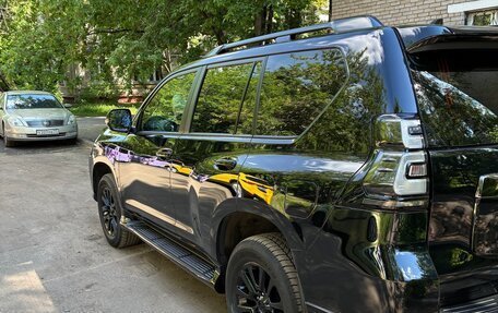 Toyota Land Cruiser Prado 150 рестайлинг 2, 2021 год, 8 000 000 рублей, 8 фотография