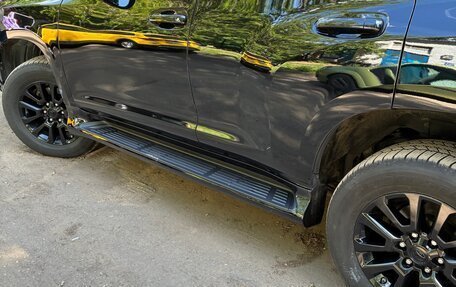 Toyota Land Cruiser Prado 150 рестайлинг 2, 2021 год, 8 000 000 рублей, 9 фотография