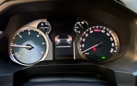 Toyota Land Cruiser Prado 150 рестайлинг 2, 2021 год, 8 000 000 рублей, 17 фотография