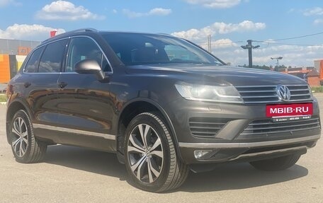 Volkswagen Touareg III, 2015 год, 2 900 000 рублей, 3 фотография