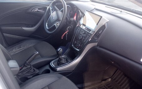 Opel Astra J, 2013 год, 570 000 рублей, 6 фотография