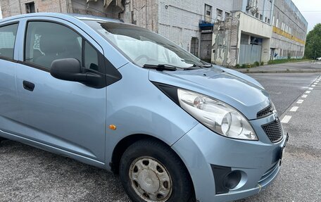 Chevrolet Spark III, 2012 год, 585 000 рублей, 4 фотография