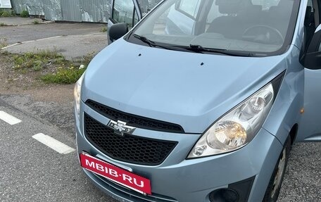 Chevrolet Spark III, 2012 год, 585 000 рублей, 2 фотография