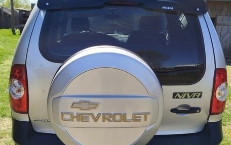 Chevrolet Niva I рестайлинг, 2012 год, 640 000 рублей, 3 фотография