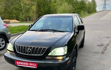 Lexus RX IV рестайлинг, 2002 год, 900 000 рублей, 2 фотография