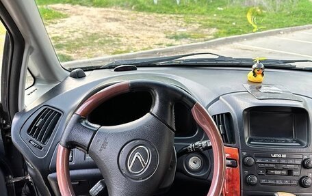 Lexus RX IV рестайлинг, 2002 год, 900 000 рублей, 15 фотография