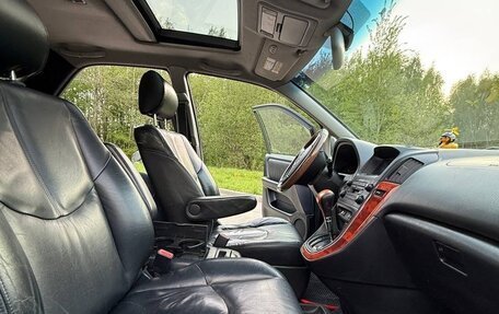 Lexus RX IV рестайлинг, 2002 год, 900 000 рублей, 16 фотография