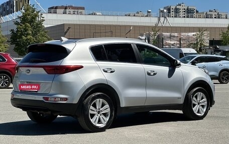 KIA Sportage IV рестайлинг, 2018 год, 1 850 000 рублей, 6 фотография