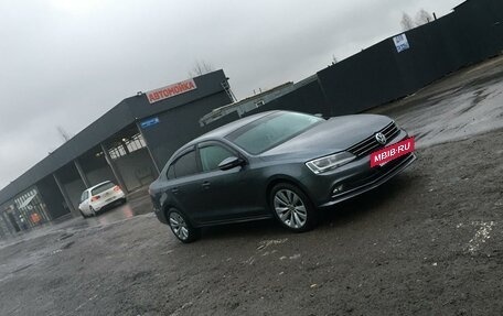 Volkswagen Jetta VI, 2015 год, 850 000 рублей, 6 фотография