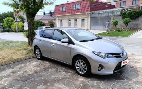 Toyota Auris II, 2013 год, 1 550 000 рублей, 4 фотография