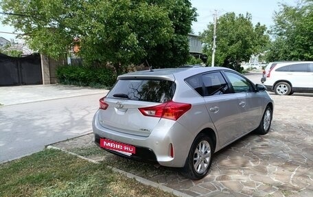 Toyota Auris II, 2013 год, 1 550 000 рублей, 5 фотография
